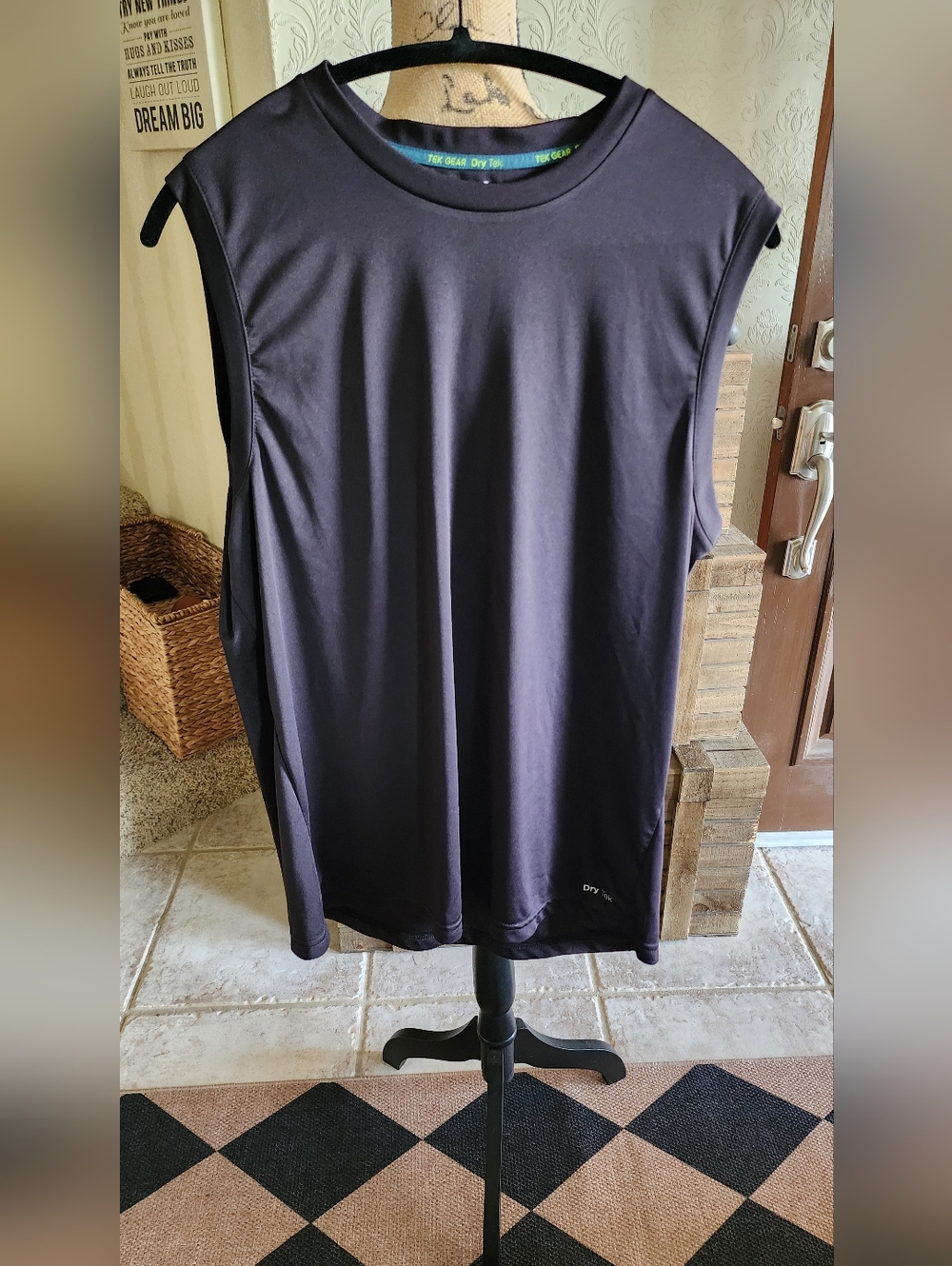 tek gear Men's Black Sleeveless Tank Top